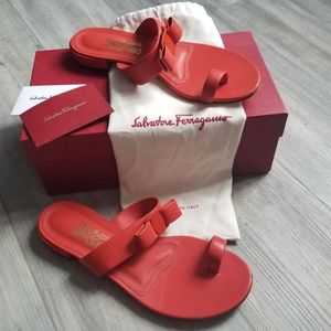 EUC Red Ferragamo 'Louisa' sandal